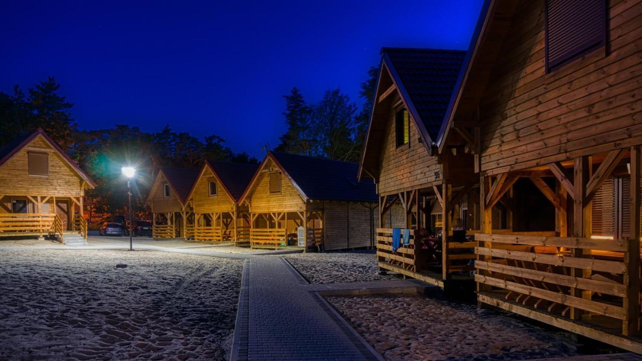Osrodek Wypoczynkowy Nemo Villa Krynica Morska Exteriör bild